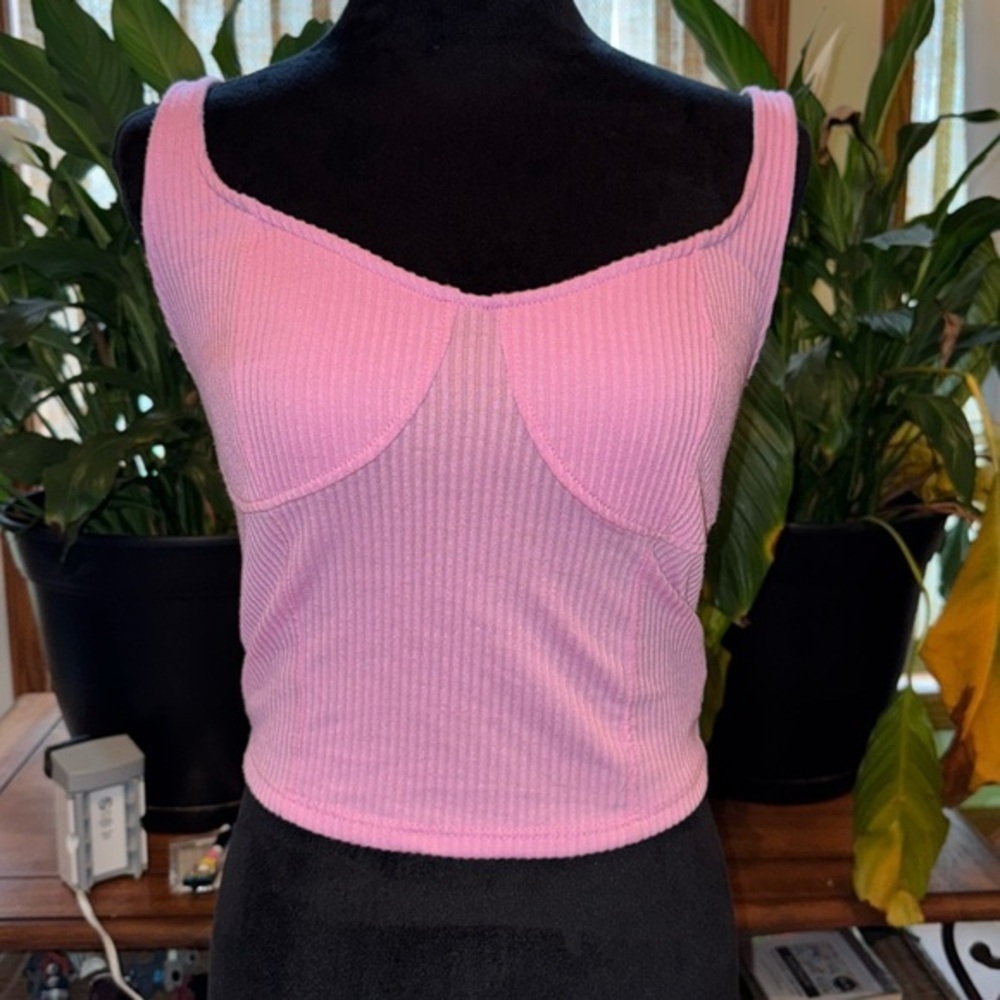 Vibrant Pink Ribbed Crop Tank Top